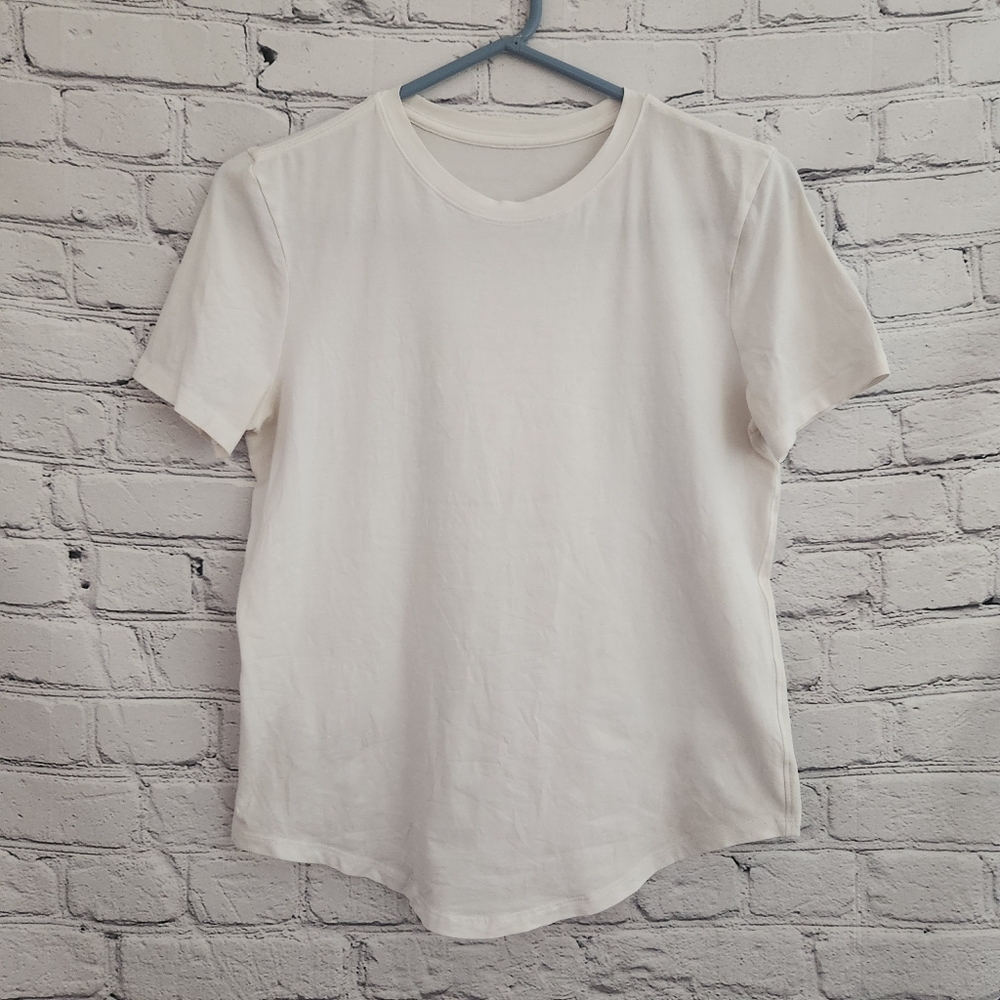 Lululemon Short Sleeve Shirt - Picture 1 of 6